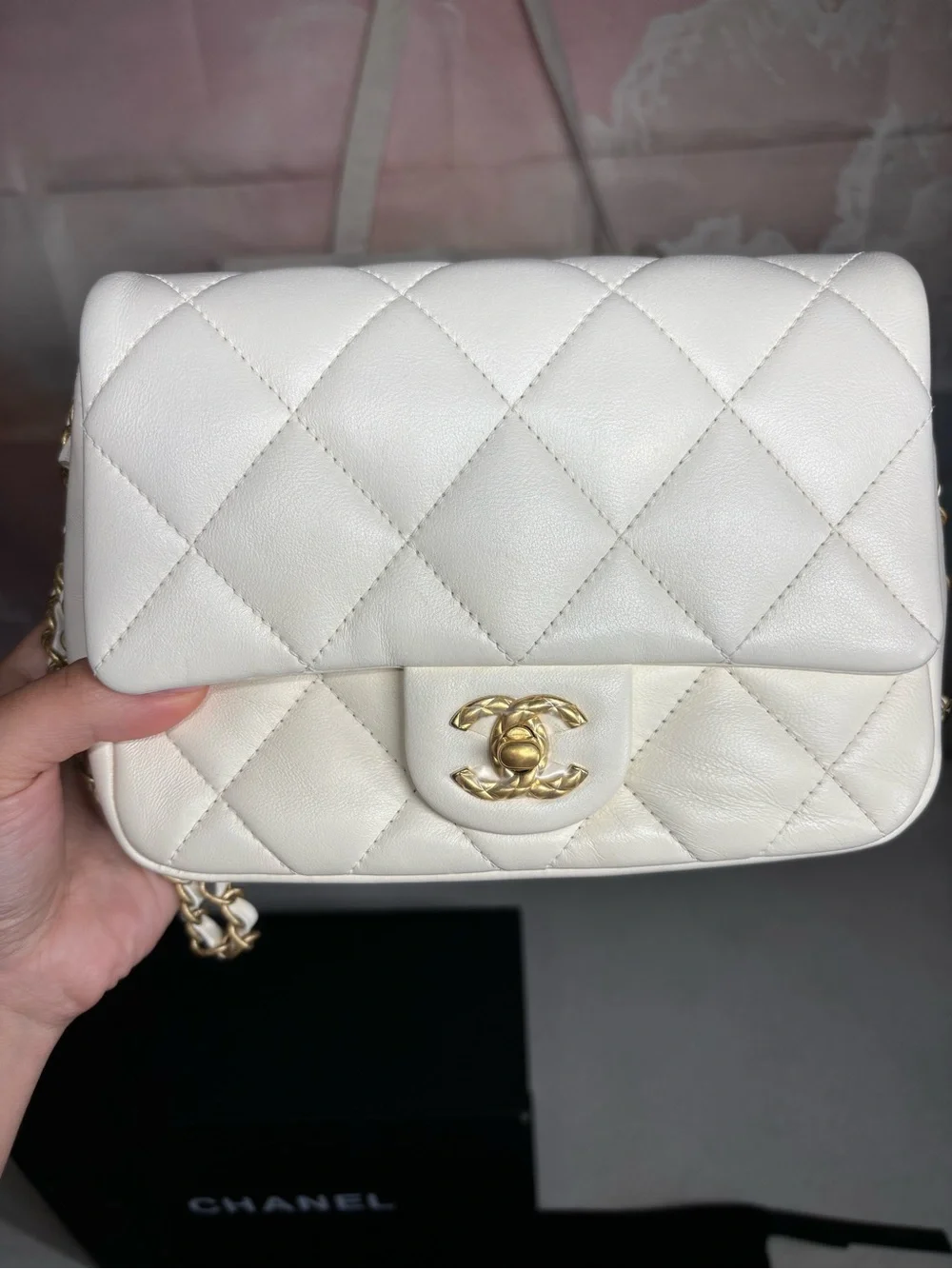 CHANEL White Quilted Lambskin Shoulder Bag with Gold Hardware